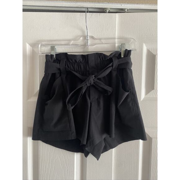ATHLETA Skyline Short II Belted High Rise Black Paper Bag Stretch Women's Size 0 - Picture 1 of 4
